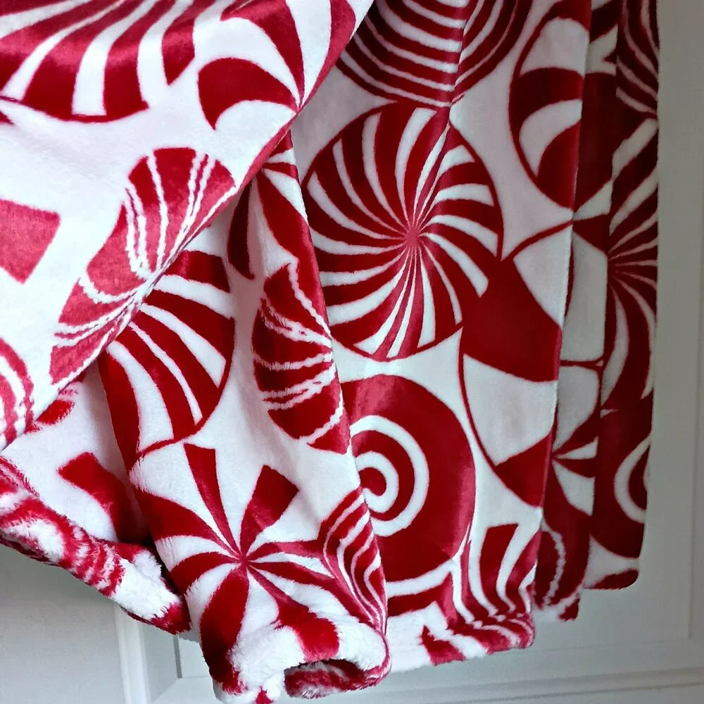 NEW! PEPPERMINT CANDY Candy LAND PLUSH BLANKET